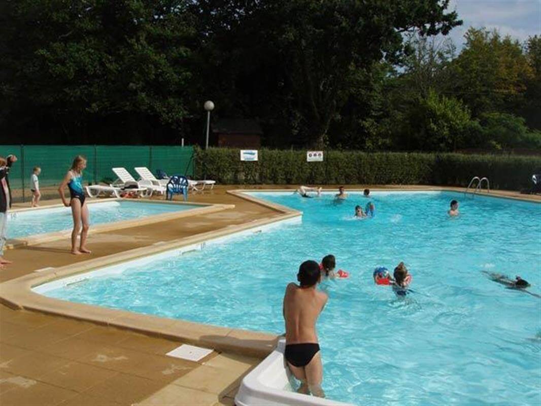 camping avec piscine à fouesnant