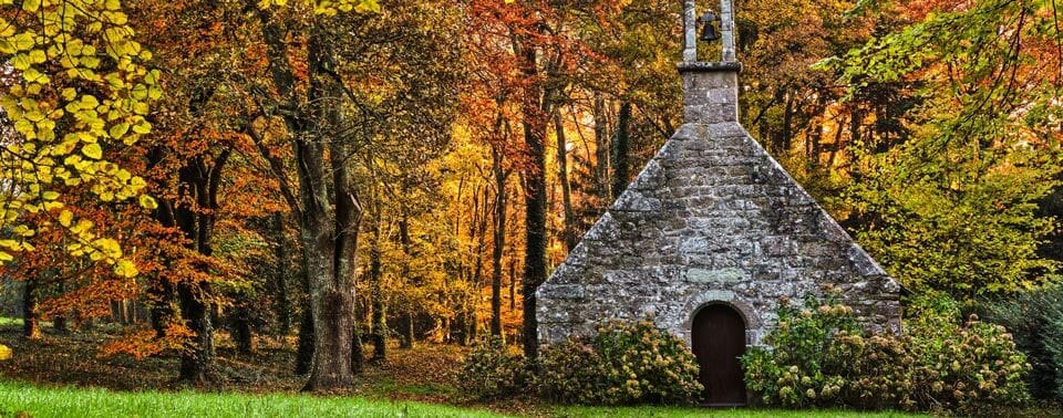 En savoir plus sur Le site du Hénan, un petit coin pittoresque sur les rives de l’Aven srcset=